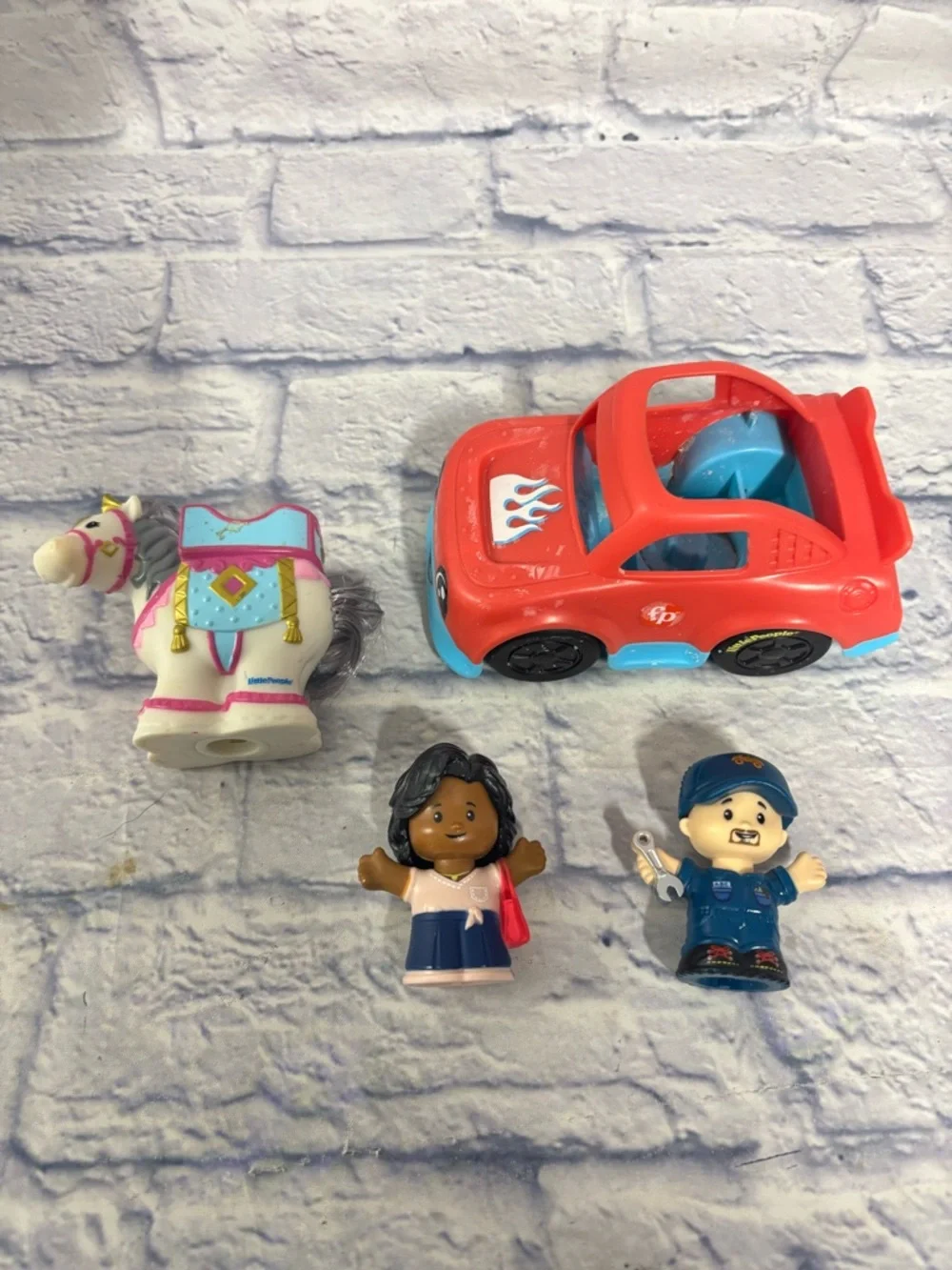 Fisher-Price Little People Princess Castle Horse Wheelies Mom Mechanic Lot Of 4